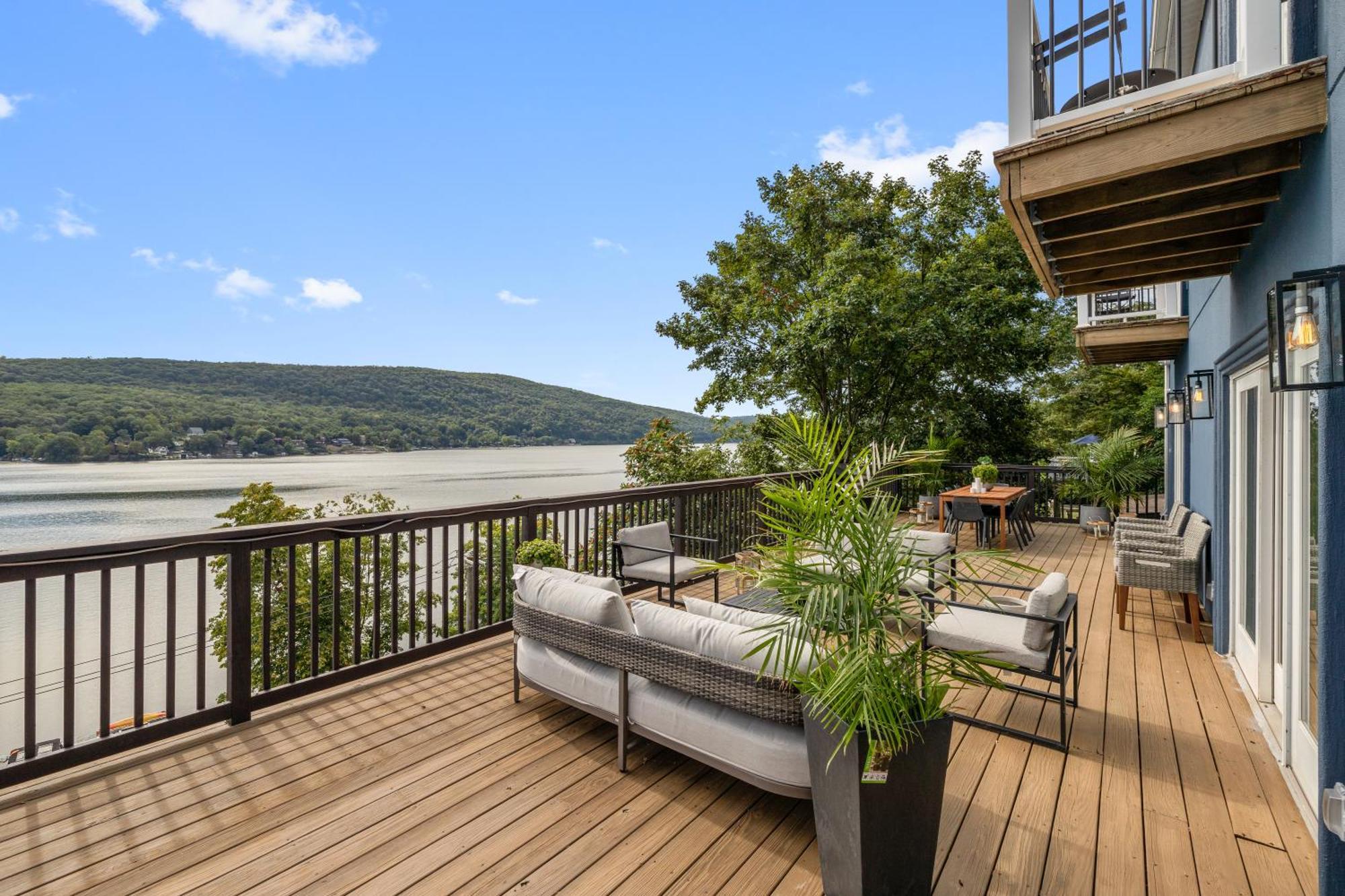 Lakeview House - Hot Tub - Firepit - Stunning Views - Spacious Deck - Cozy Living Room - Bar Greenwood Lake ภายนอก รูปภาพ